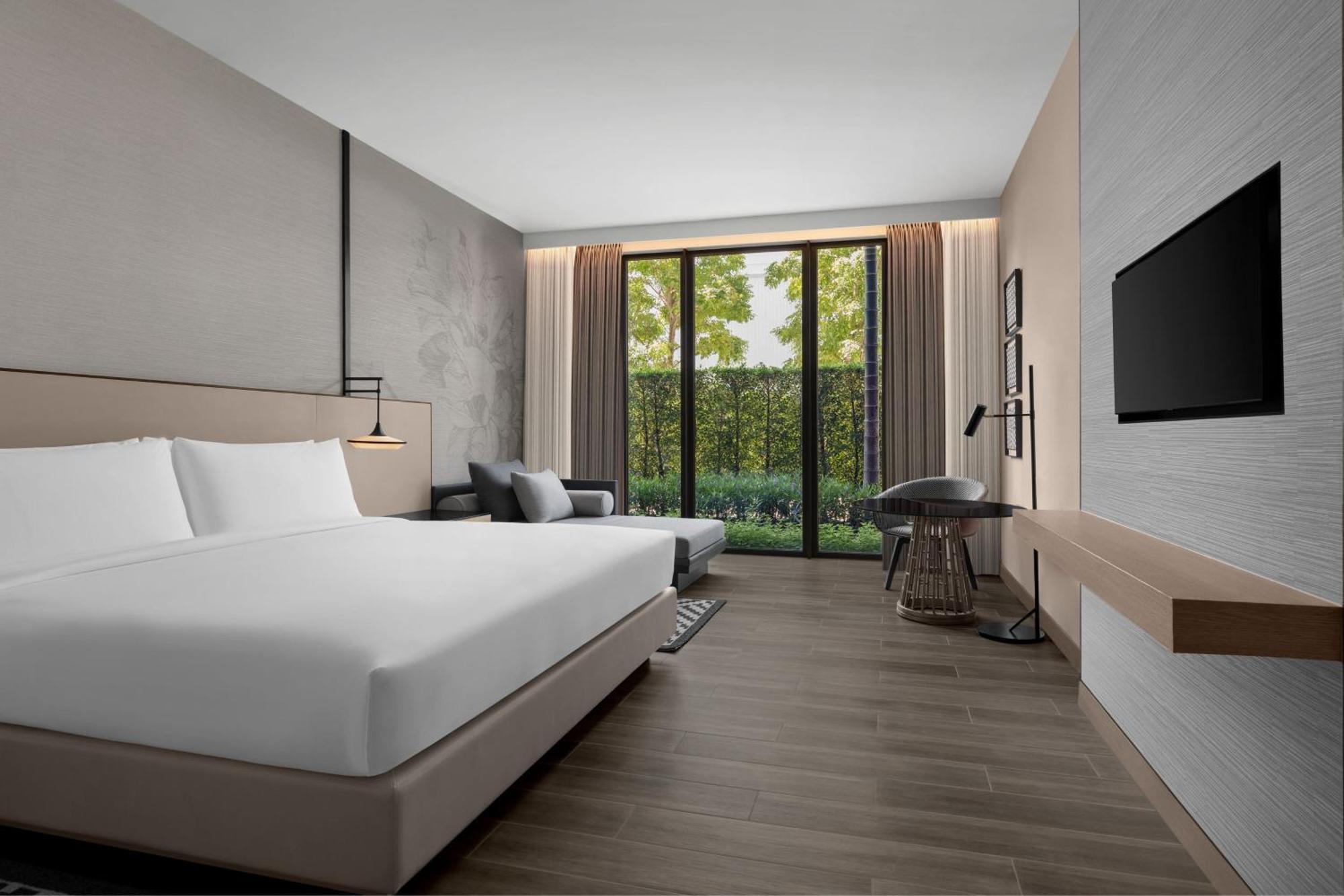 Superior King Room